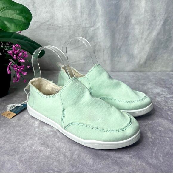 NWT Gorgeous Vionic Beach Malibu 9.5 Slip-On Canvas Sneakers Seafoam Mint Green - Picture 1 of 11